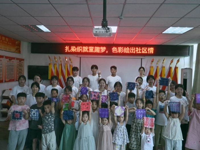 社區(qū)與企業(yè)的雙軌探索之旅——經(jīng)管學院“潁領(lǐng)風番”團隊 2025年暑期“三下鄉(xiāng)”社會實踐活動（四） (1)