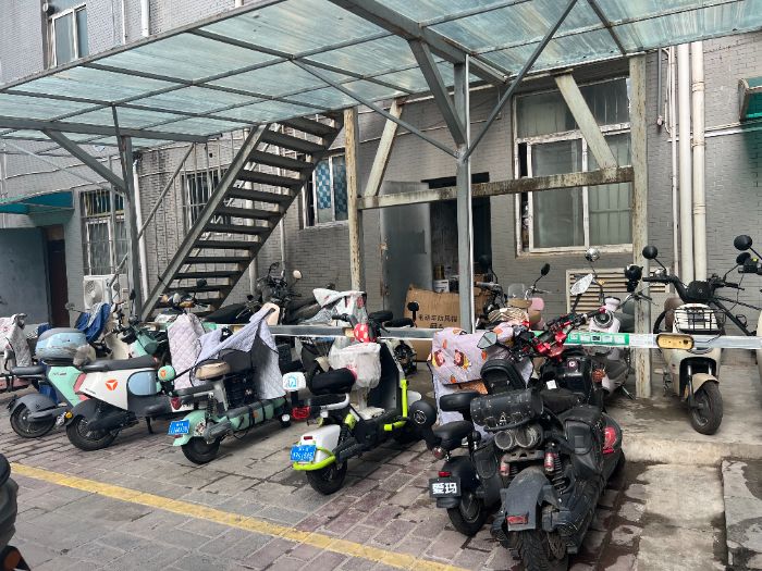 破局“充電難”：老舊小區(qū)充電樁改造的民生溫度和治理智慧