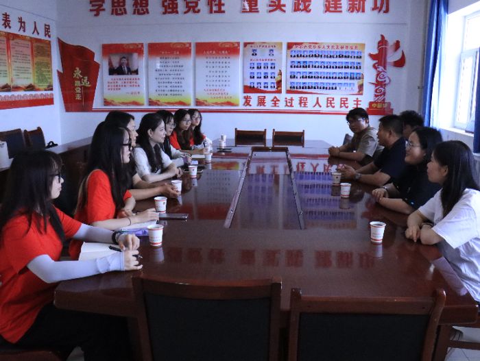 青春躬行新疆熱土 赤誠書寫胡楊精神