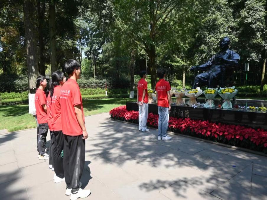 西南石油大學：開展訪故里實踐活動，悟精神啟新程