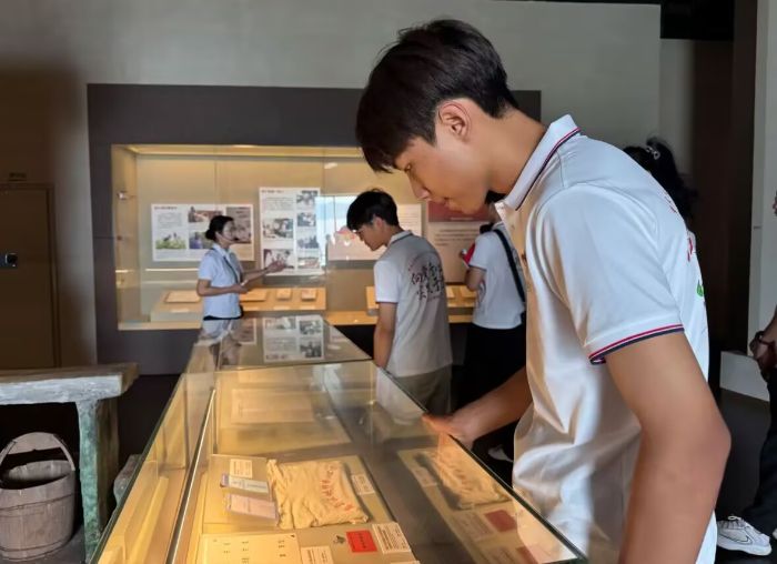 從三峽移民精神到重慶城市品格——工商職業(yè)學(xué)院學(xué)子在實(shí)踐中汲取力量