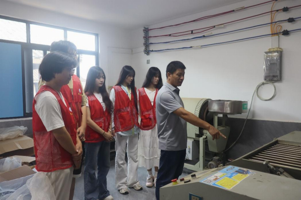 “侗茶上云”啟新程：三江直播帶貨為鄉(xiāng)村振興按下加速鍵