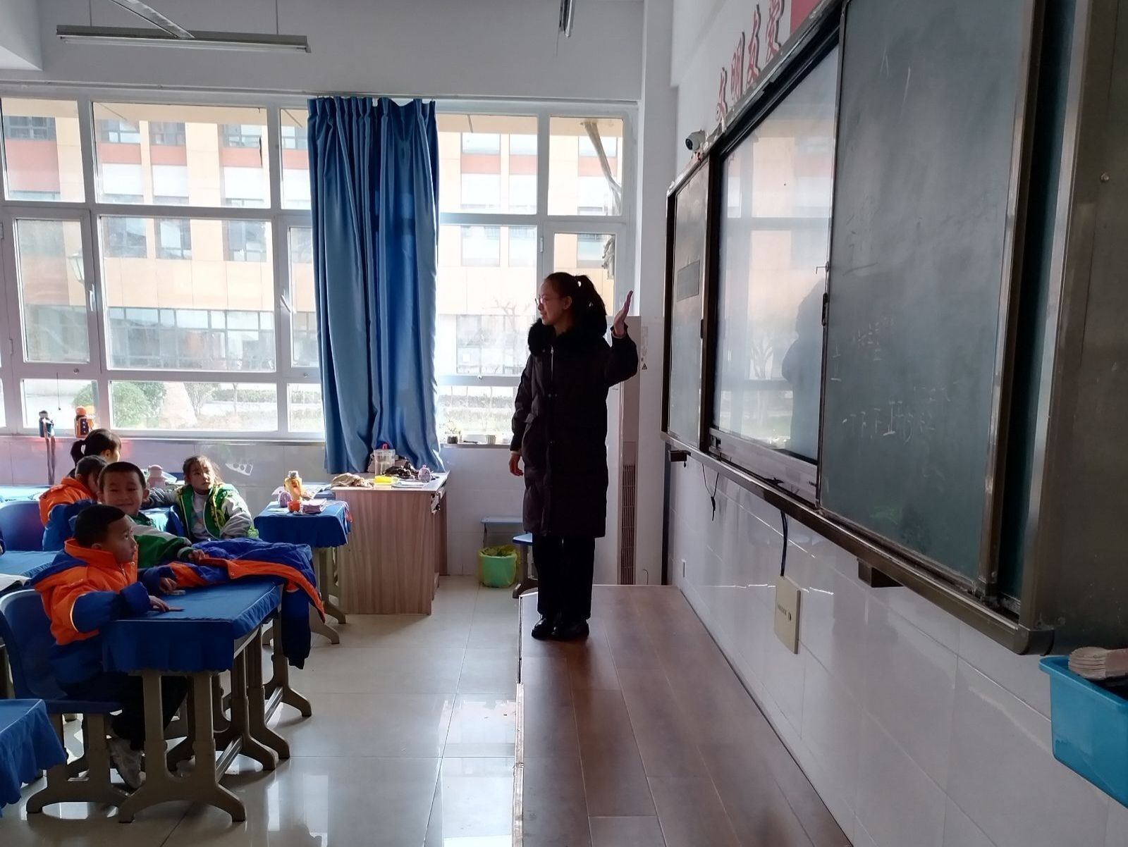 青春守護(hù)，知性成長——“悅性韻”實(shí)踐隊(duì)伴你童行