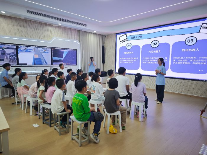 集美大學“智啟蒲公英”實踐隊：探索AI奧秘，點燃科技夢想