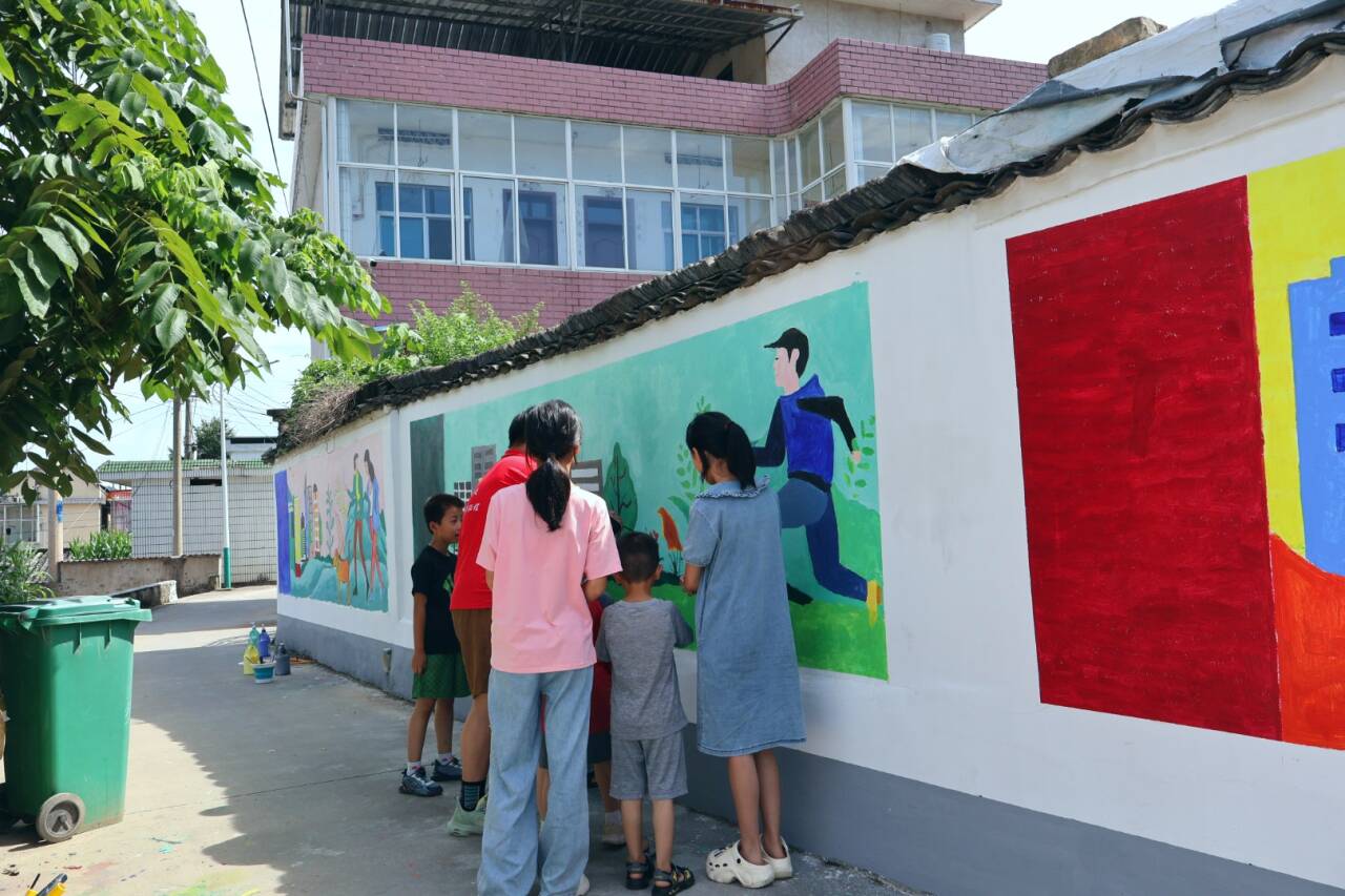 繪皖美東山村，享安樂幸福居