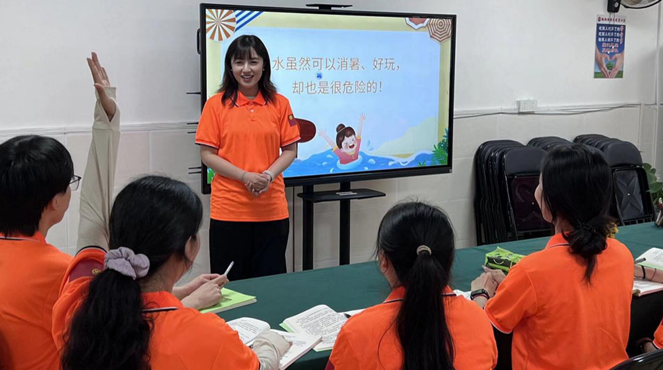 湖南信息學院藝術學院赴長沙縣“湘青聚智俱樂部”社會服務踐行暑期社會實踐團盛夏