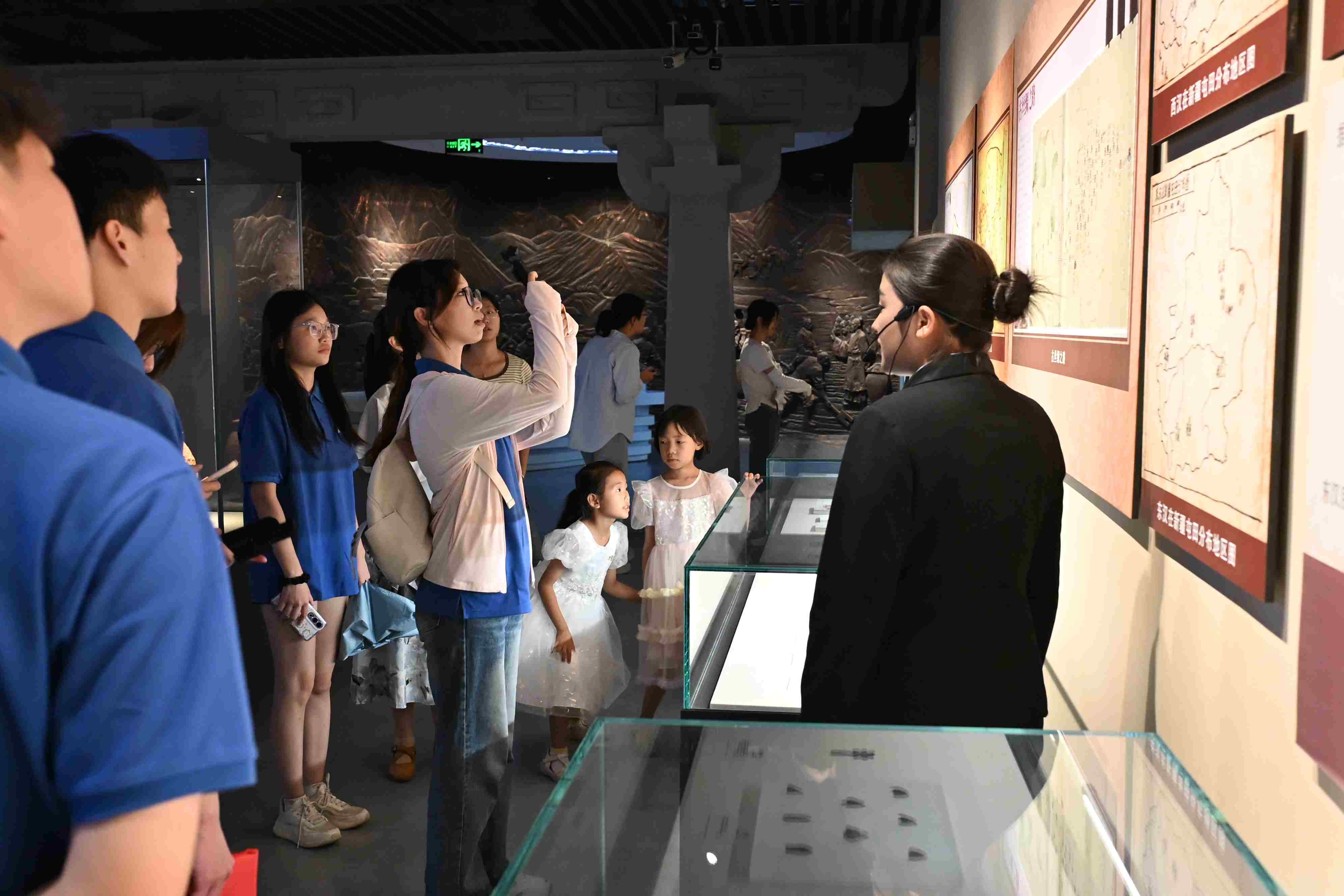 “鏡頭凝同心·民族融情南疆行” 民族團結實踐團三下鄉出征紀實