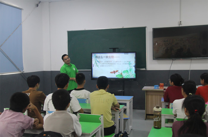 福建農(nóng)林大學(xué)“薪火傳耕”研究生服務(wù)實(shí)踐團(tuán)走進(jìn)莆田涵江：對(duì)話“漏頭經(jīng)驗(yàn)”親歷者，昆