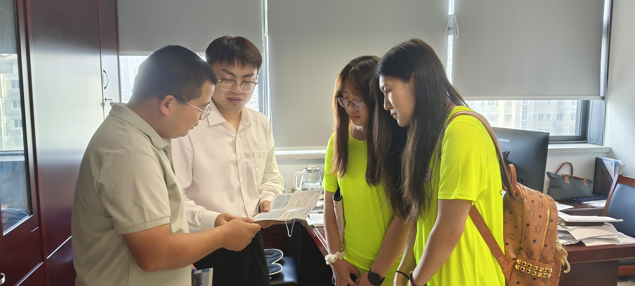 “智慧助老e路，安全護老同行”——人文與健康學院暑期社會實踐團隊赴常州市人力資