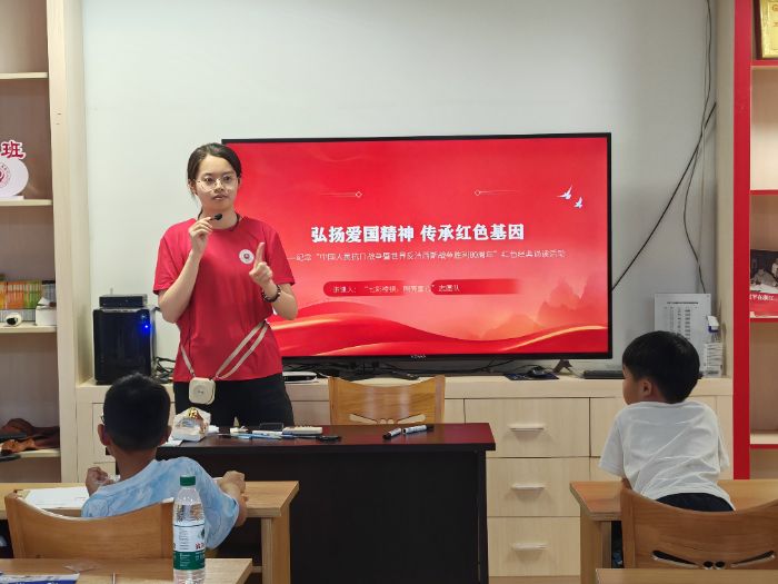 七彩課堂潤童心，實踐賦能助振興 ——江蘇師范大學“七彩棱鏡，照亮童心”志愿隊