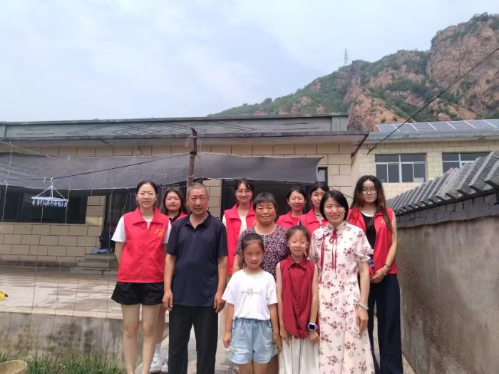 踏尋冀憶足跡，奏響青春華章 ——承德醫(yī)學(xué)院“習(xí)語潤燕趙，新光照冀鄉(xiāng)”暑期社會實踐服務(wù)隊河北之行