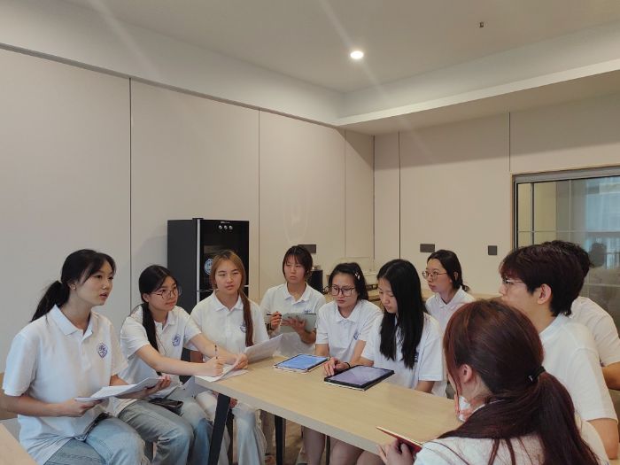 重慶人文科技學(xué)院浮光志愿小分隊(duì) “腳步丈量玉觀 青春踐行使命”三下鄉(xiāng)社會(huì)實(shí)踐活動(dòng)圓滿結(jié)束