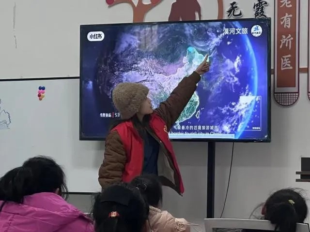 山東大學(xué)小樹林支教調(diào)研團(tuán)（威海）燭夢隊(duì)支教以智育為根，促進(jìn)全面發(fā)展