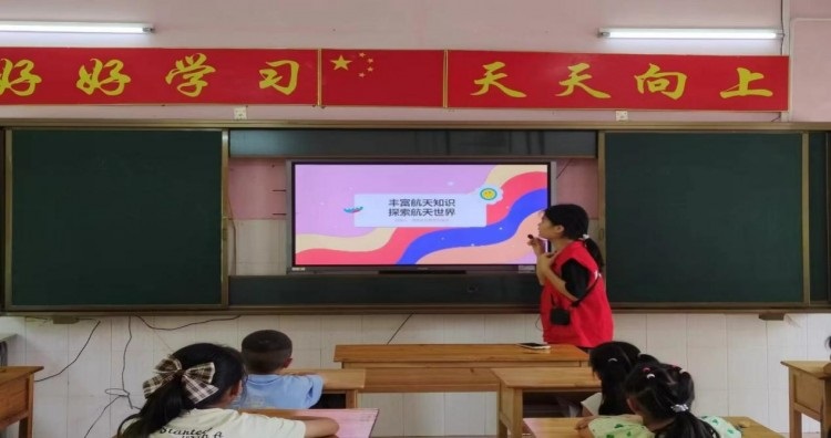 桂航學子三下鄉：傳承航天精神，弘揚紅色教育
