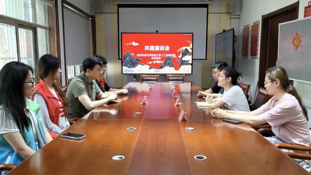 天津科技大學(xué)“康潤(rùn)?quán)l(xiāng)土，智煥鄉(xiāng)遺”實(shí)踐團(tuán)深耕多地，以“三下鄉(xiāng)”實(shí)踐續(xù)寫(xiě)振興篇章