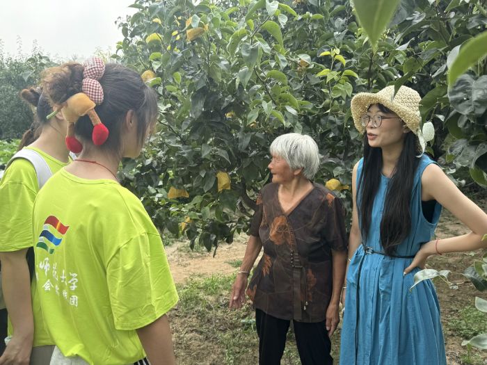 蘇師學(xué)子“三下鄉(xiāng)”：青春“化”雨潤(rùn)田野，綠色賦能興鄉(xiāng)村