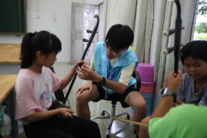 圖為二胡課風(fēng)采